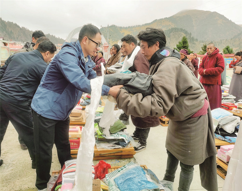 群眾從對口支援.jpg 群眾從對口支援.jpg