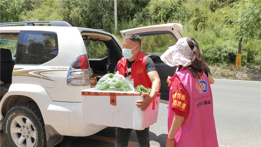 圖為志愿者.jpg 圖為志愿者.jpg