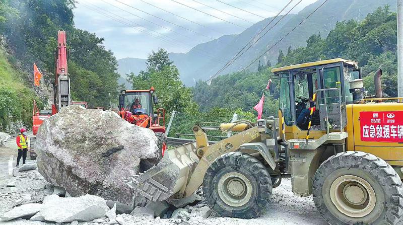 奮戰(zhàn)27小時(shí)2.jpg 奮戰(zhàn)27小時(shí)2.jpg