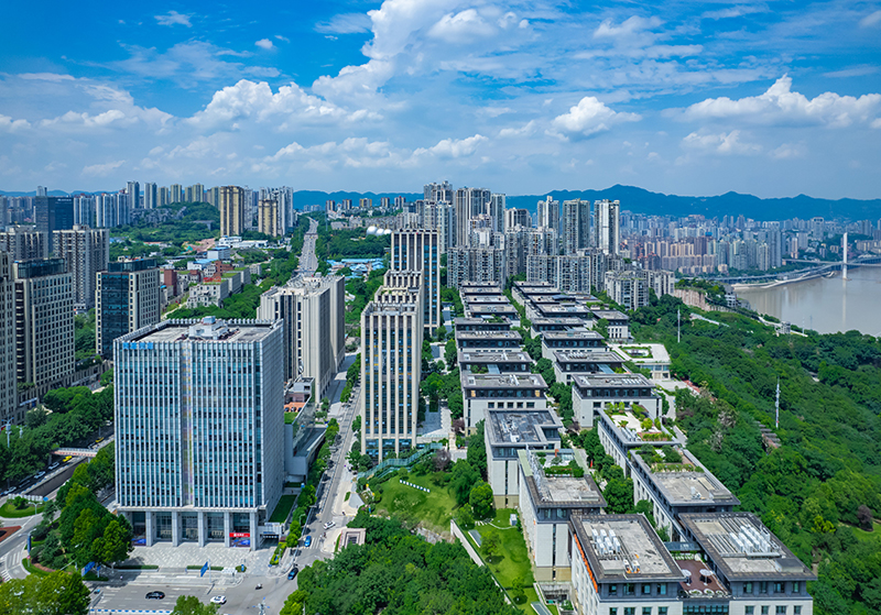 2023年8月4日，重慶，區(qū)塊鏈數(shù)字經(jīng)濟產(chǎn)業(yè)園。