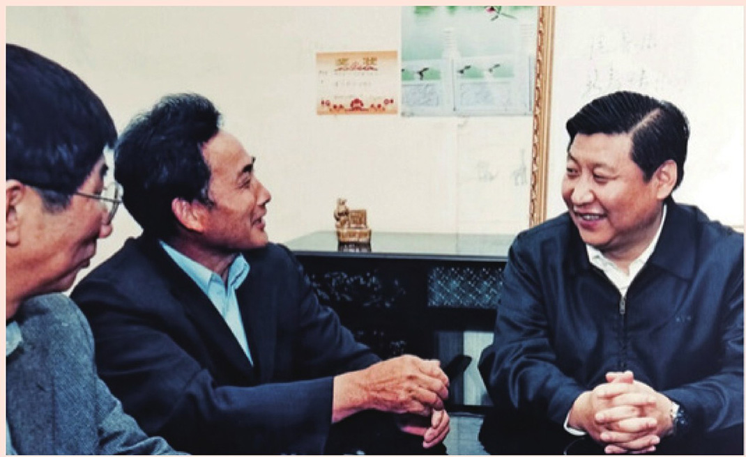 2003年4月24日，時任浙江省委書記習(xí)近平在浙江下姜村調(diào)研。